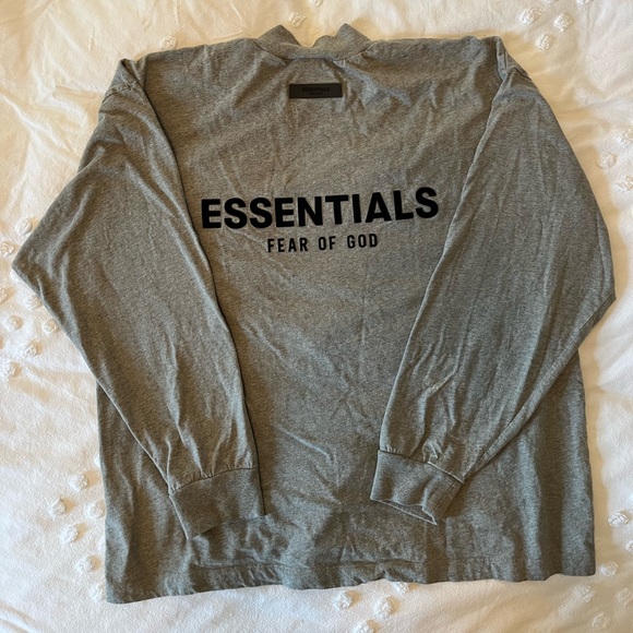 Fear of God Essentials Long Sleeve Cotton T-Shirt - Picture 7 of 11
